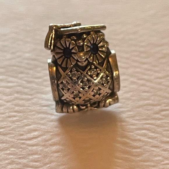 Authentic Pandora studious wise owl charm Sterling with clear and blue cz - Picture 2 of 7